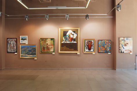 Expozitia Pictori băimăreni în colecţiile Muzeului Judeţean de Artă «Centrul Artistic Baia Mare»