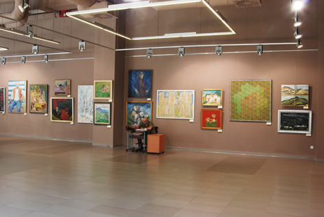 Expozitia Pictori băimăreni în colecţiile Muzeului Judeţean de Artă «Centrul Artistic Baia Mare»